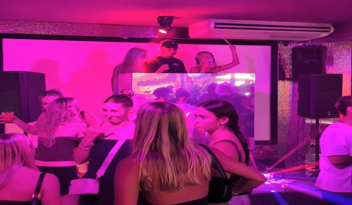 Party in full swing at Spinners Bar and Bowl